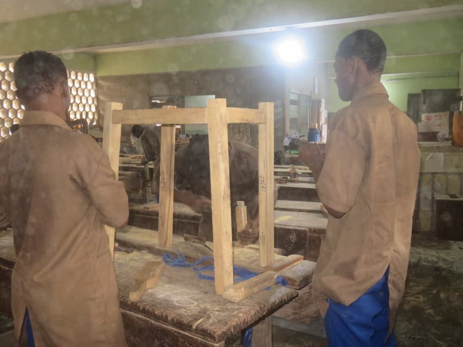SAHTECH wood construction tools and practical work